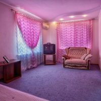 Сдам посуточно 1-комнатную квартиру в малоквартирном доме-коттедже на 12 ст.Фонтана.